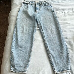 Abercrombie & Fitch The 80’s Mom High Rise Size 29/8